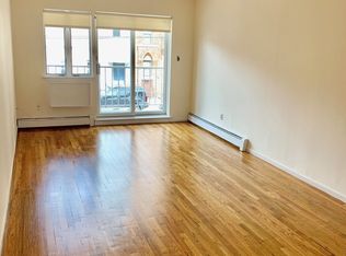240 96th St APT 2B, Brooklyn, NY 11209