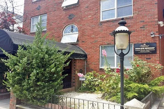 Fairfield Townhouse at Woodmere — Photo 3
