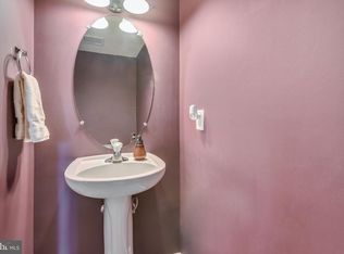 43587 Cardinal Trace Ter, Ashburn, VA 20148