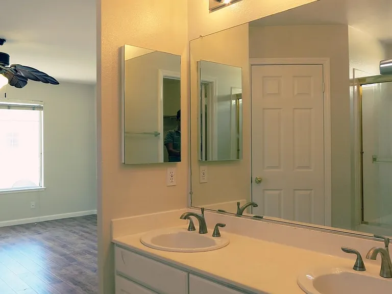 1572 Firestone Loop — Photo 10
