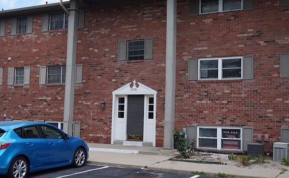 2nd image of 2926 Lake Shore Dr Unit B