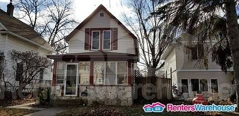 3rd image of 1772 Minnehaha Ave W