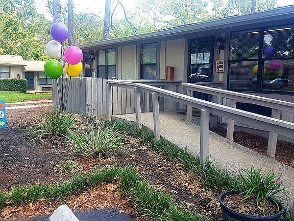 2nd image of 2609 Gillionville Rd #2I