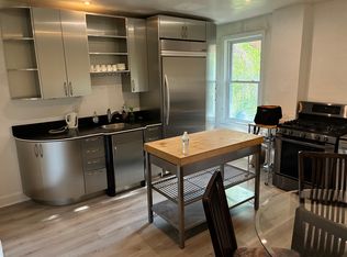 4102 Lydia St, Pittsburgh, PA 15207