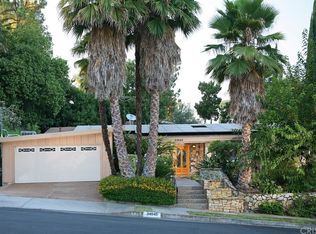 24045 Hatteras St, Woodland Hills, CA 91367