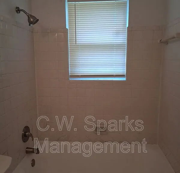 3019 Avon St — Photo 6