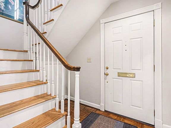4th image of 1479 Leafview Rd