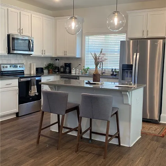 110 Conrad Dr — Photo 1