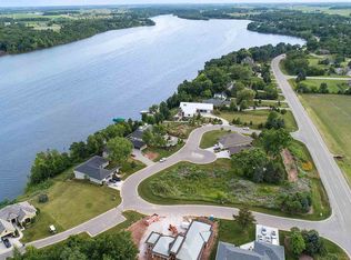 839 Rivers Run, De Pere, WI 54115