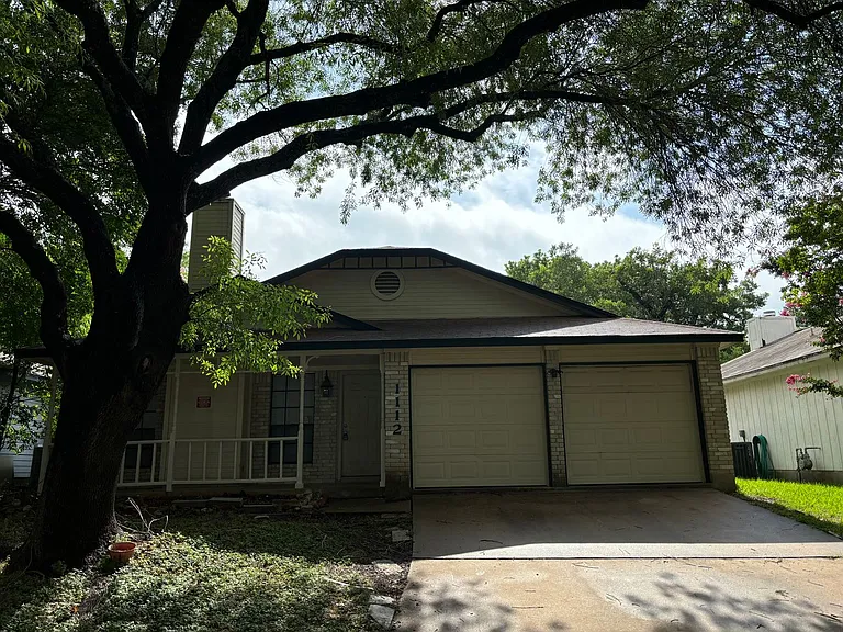 1112 Byers Ln — Photo 1