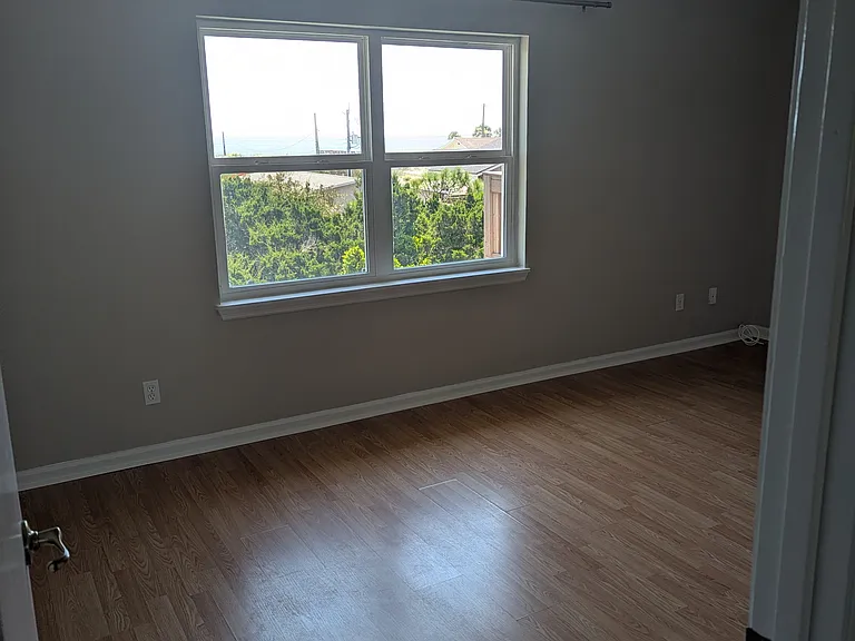 925 Tarpon Ave #2 — Photo 14