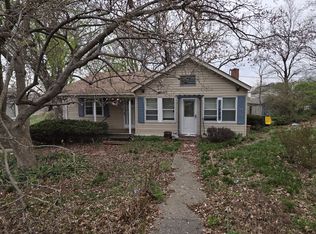 11324 E Park St, Sugar Creek, MO 64054