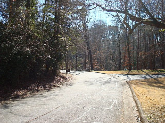 2nd image of 565 Fortson Rd