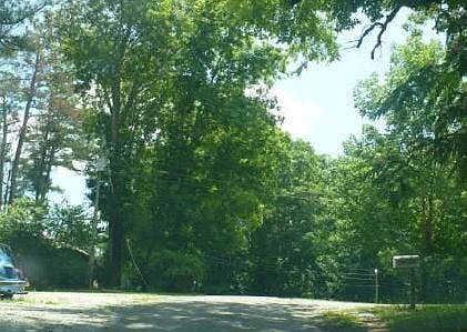 4th image of 133 Maxine Nelson Rd