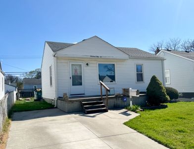 1452 E Madge Ave, Hazel Park, MI, 48030