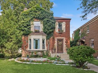 5810 N Kirby Ave, Chicago, IL 60646