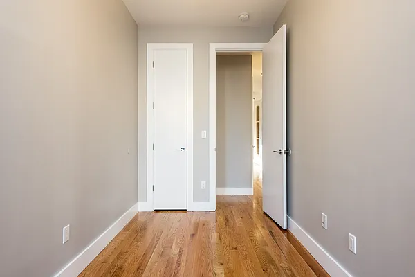 Rented by Nooklyn NYC LLC | media 4