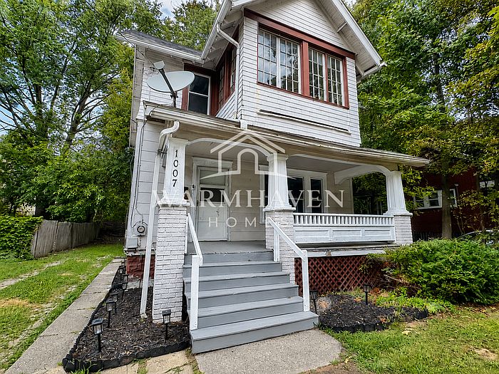 1st image of 1007 Delia Ave