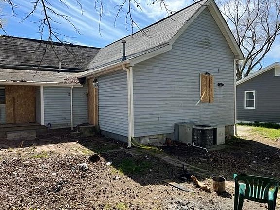 4th image of 425 Price Ave