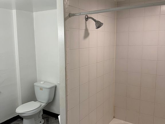 5th image of 431 Noah Ave
