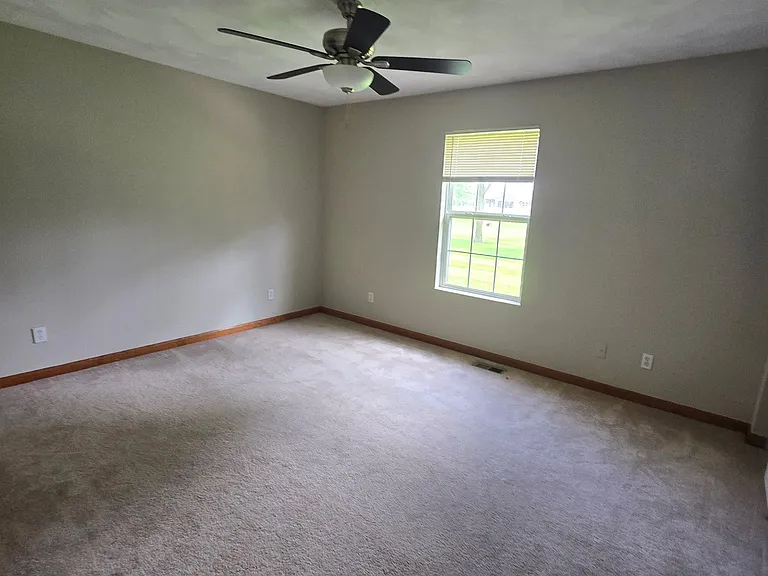 129 Autumn Pine Dr — Photo 8
