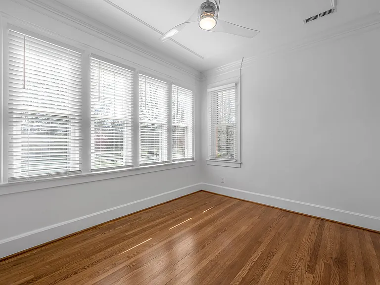 1211 Richmond Rd — Photo 35