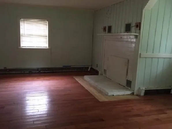 26 Autumn Trl, Coventry, CT 06238