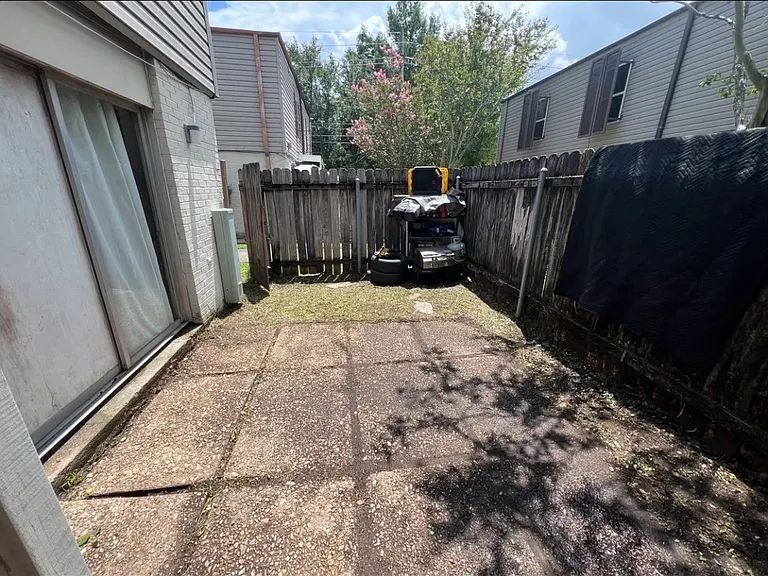 1140 Lake Ave — Photo 13