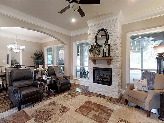 5th image of 7405 Hollytree Dr