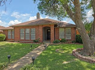 1400 James St, Cedar Hill, TX 75104
