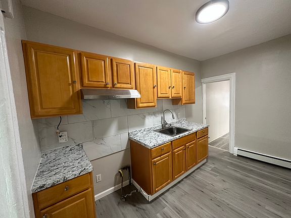 5th image of 110 Yale Ave #B