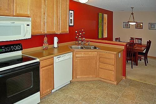 5th image of 379 Arrowhead Dr