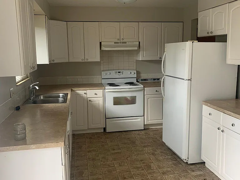 1932 Springfield Dr — Photo 12