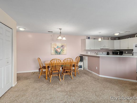 5th image of 8508 Jasonville Ct SE