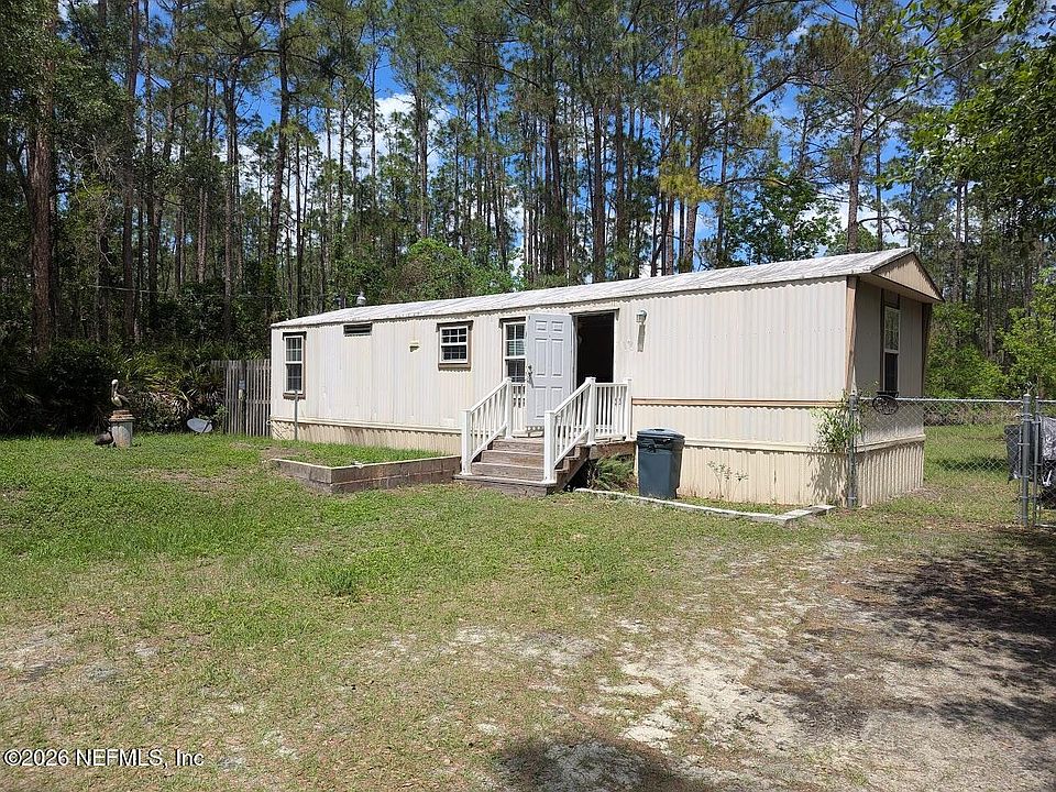 1st image of 104 MOORE Avenue