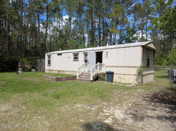 104 MOORE Avenue, Interlachen, FL 32148