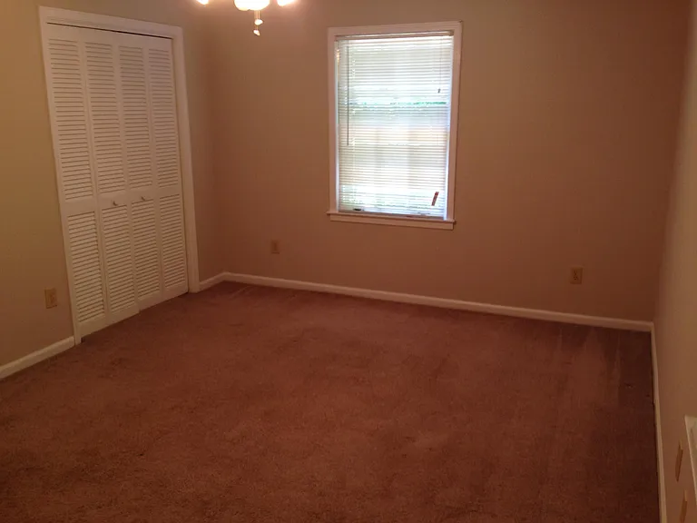 4032 Pine Manor Dr — Photo 9