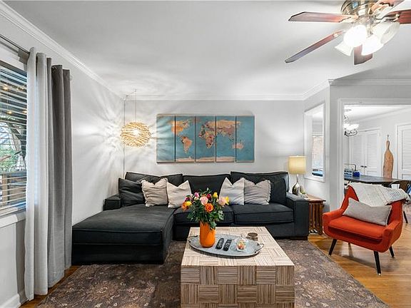5th image of 3018 Highland Dr SE