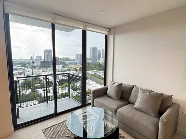 163 NW 26th St #S2, Miami, FL 33127