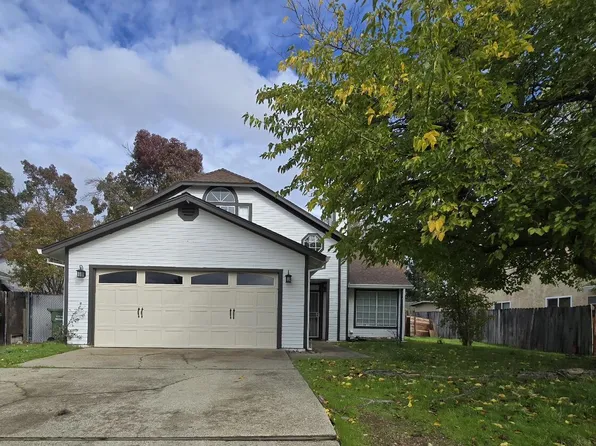 454 Alamine Dr, Redding, CA 96003