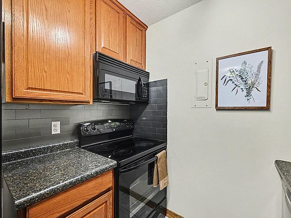4th image of 3522 Harriet Ave APT 304