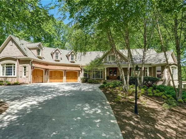 7001 Lake Henson Dr, Summerfield, NC 27358