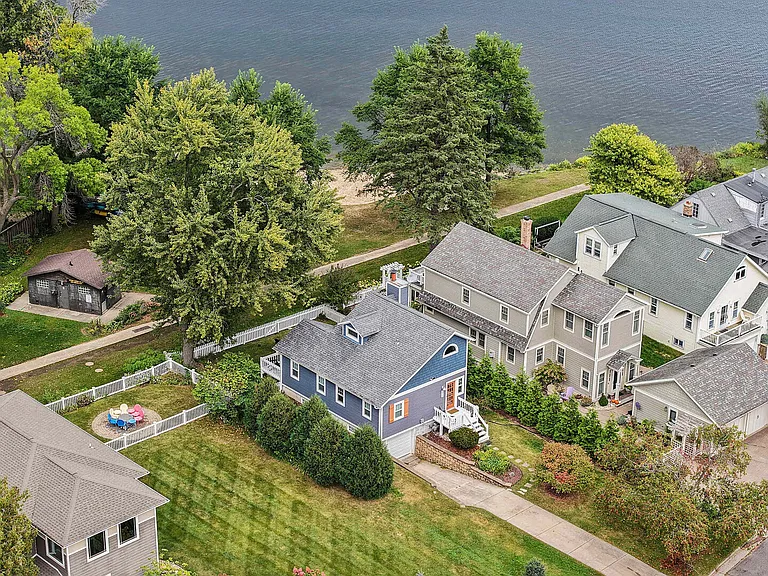 Harbor Ct — Photo 44