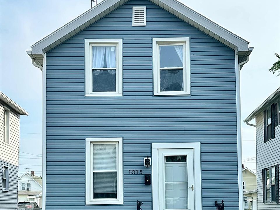 1st image of 1015 Roosevelt St