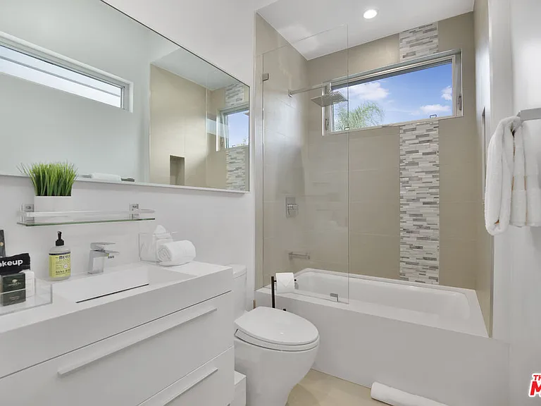 6379 Colgate Ave — Photo 44