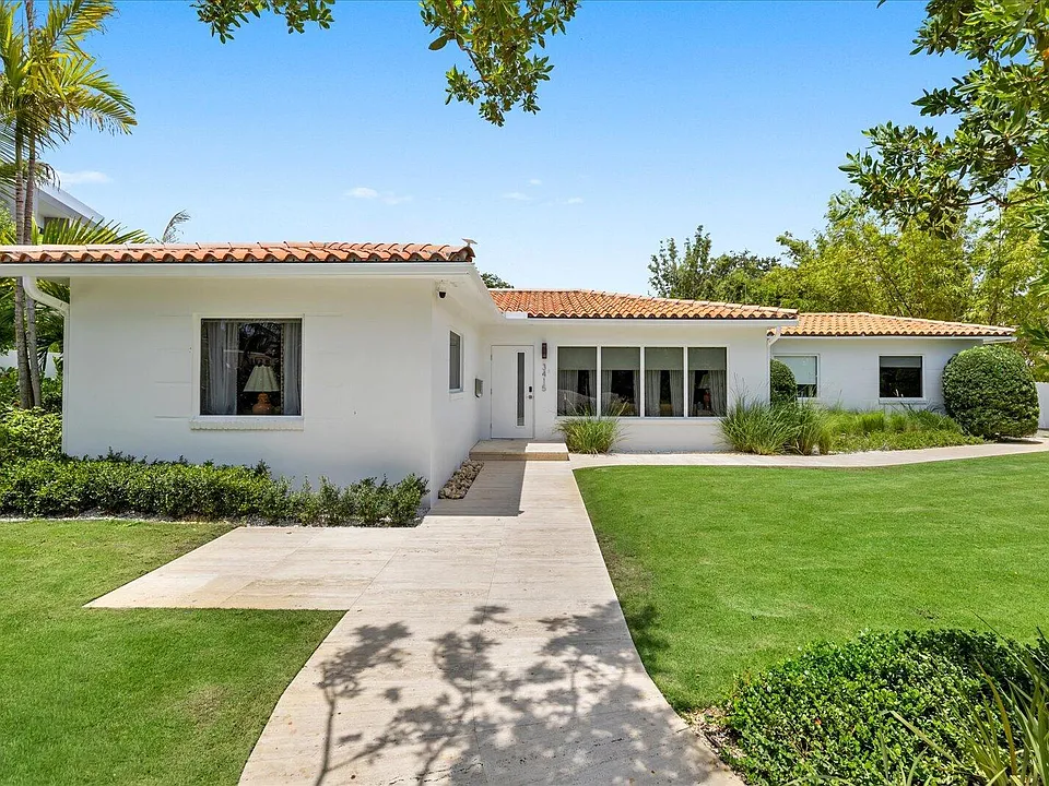 3415 N Flagler Dr