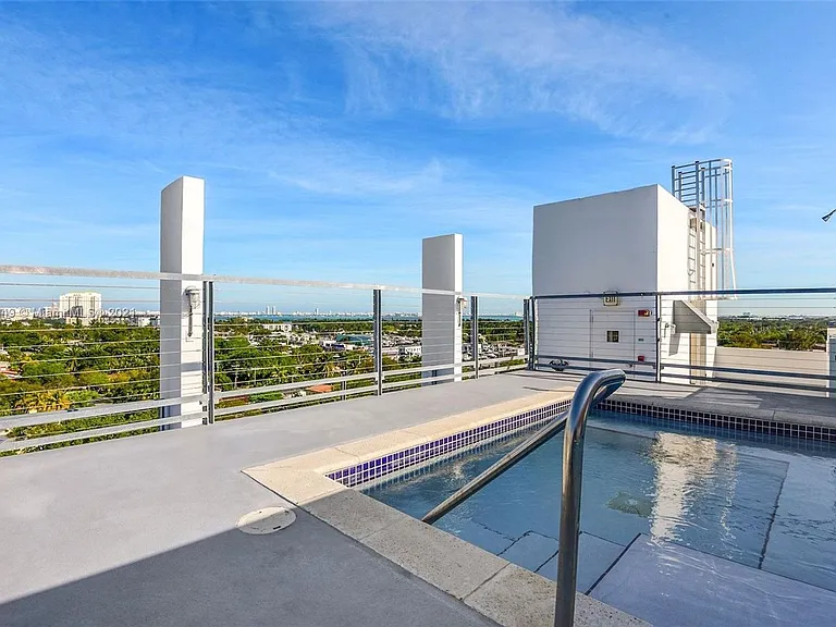 8101 Biscayne Blvd #410 — Photo 1