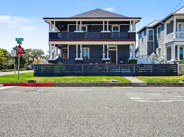 1519 17th St, Galveston, TX 77550