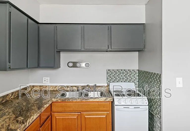 815 George Pl #11 — Photo 3