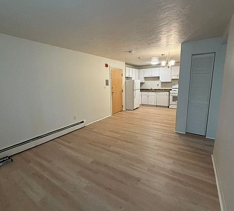 2nd image of 707 Bedford St APT 2